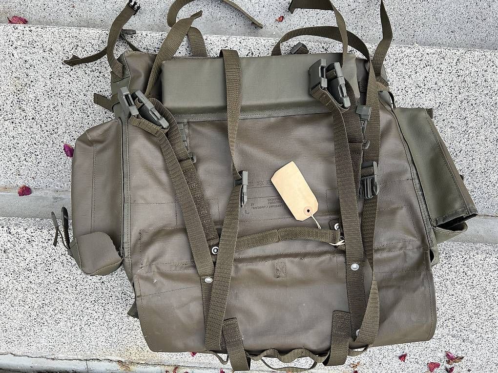 Schweizer Armee Borse: Sacoche militaire – Usato da Tavannes venduto da Tch7 1