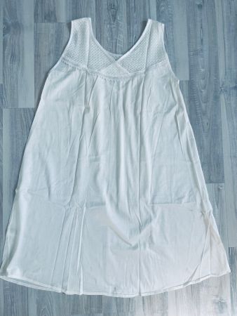 HANRO Nachthemd weiss mit Spitze – Länge 85 cm Grösse XS