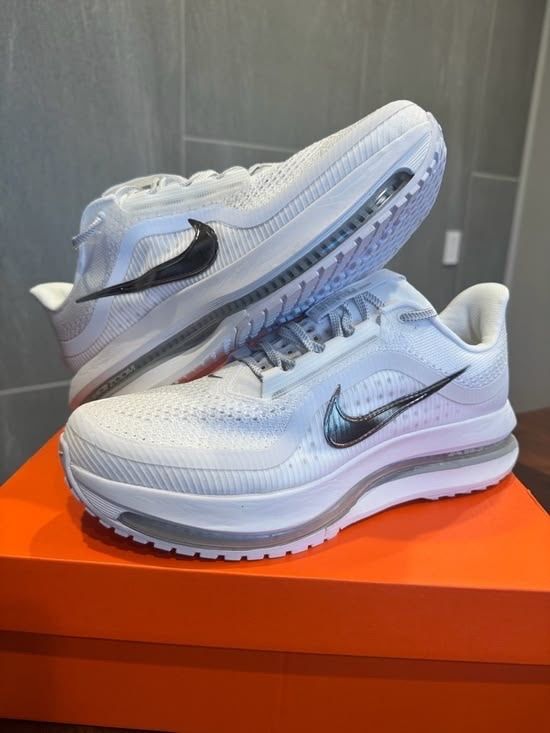 Scarpe da uomo: Nike Pegasus blanc 42 – Nuovo e nell'imballaggio originale da Charrat venduto da rom_yv9b