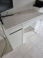 IKEA Schreibtisch (Eicheneffekt / Weiss)  Nur 6 Monate alt!