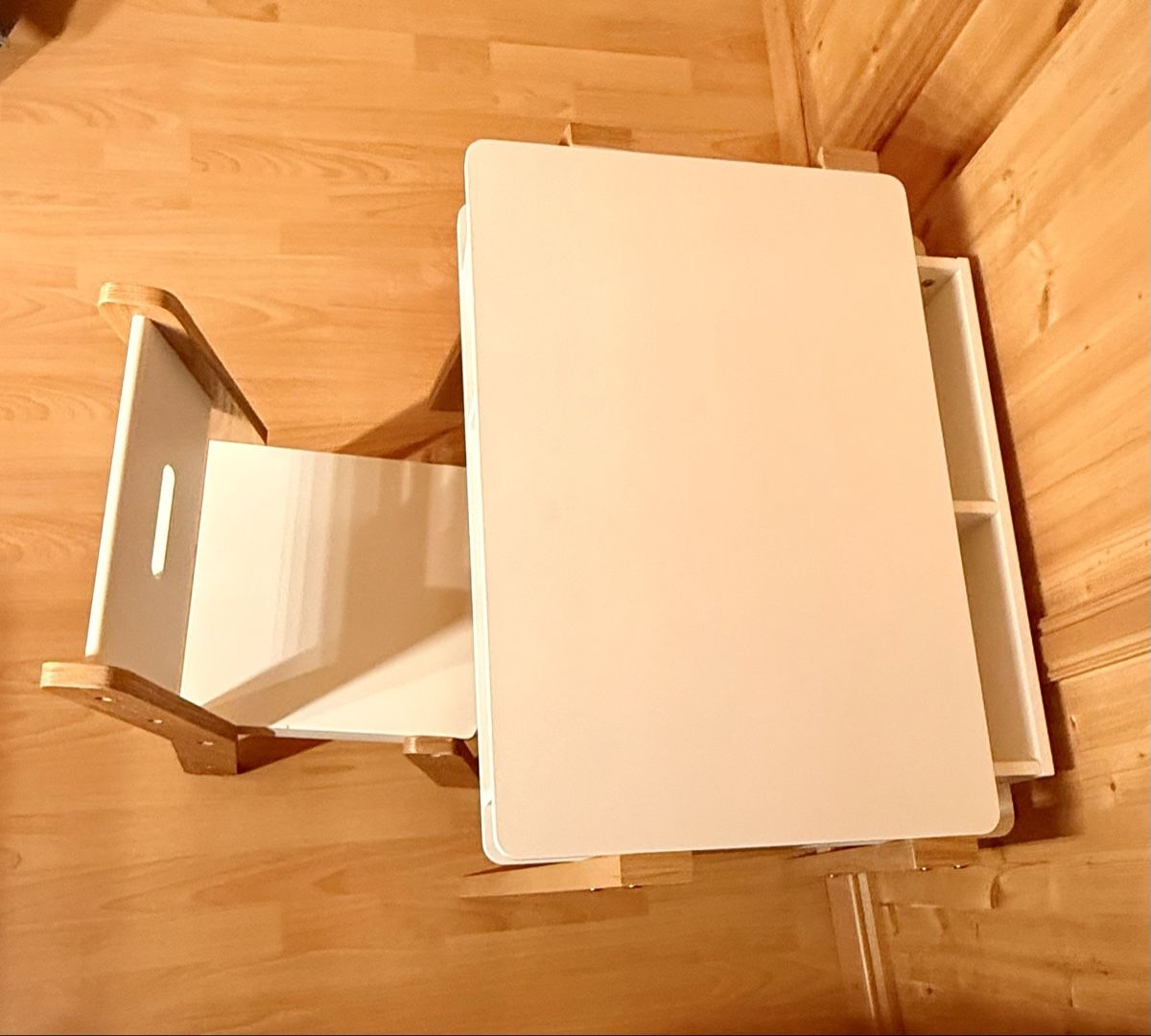 Scrivanie: Bureau/coiffeuse pour enfants – Usato da Renan BE venduto da atila08 3