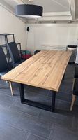 Holztisch + Stühle