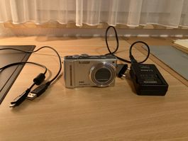 Panasonic Lumix DMC-TZ10 silber 12x Zoom guter Zustand