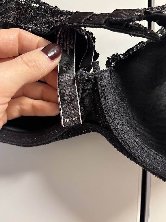 Sonstige Unterwäsche: Victoria Secret BH black Gr. 32DD / E70 – Gebraucht aus St. Gallen von mustang96 2