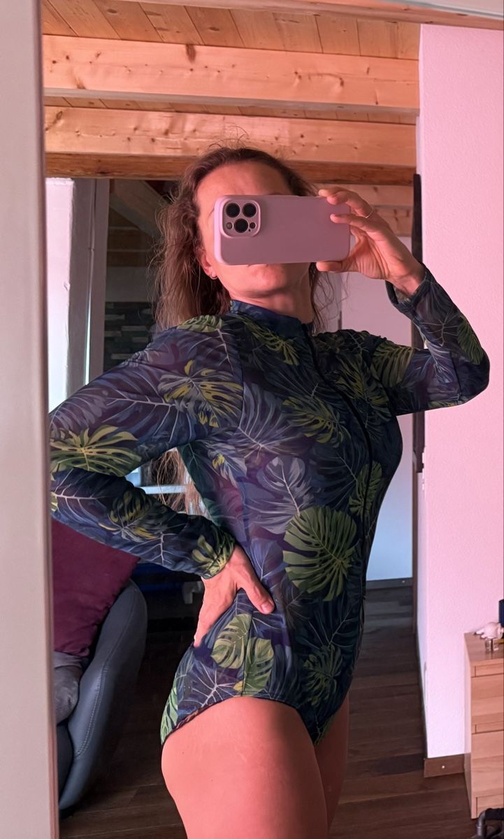 Costumi da bagno & Bikini: DurchbräuneBadeanzug mit Ärmeln, mit Blätter Muster, Grösse – Nuovo e nell'imballaggio originale da Pieterlen venduto da Ksenia3003 1