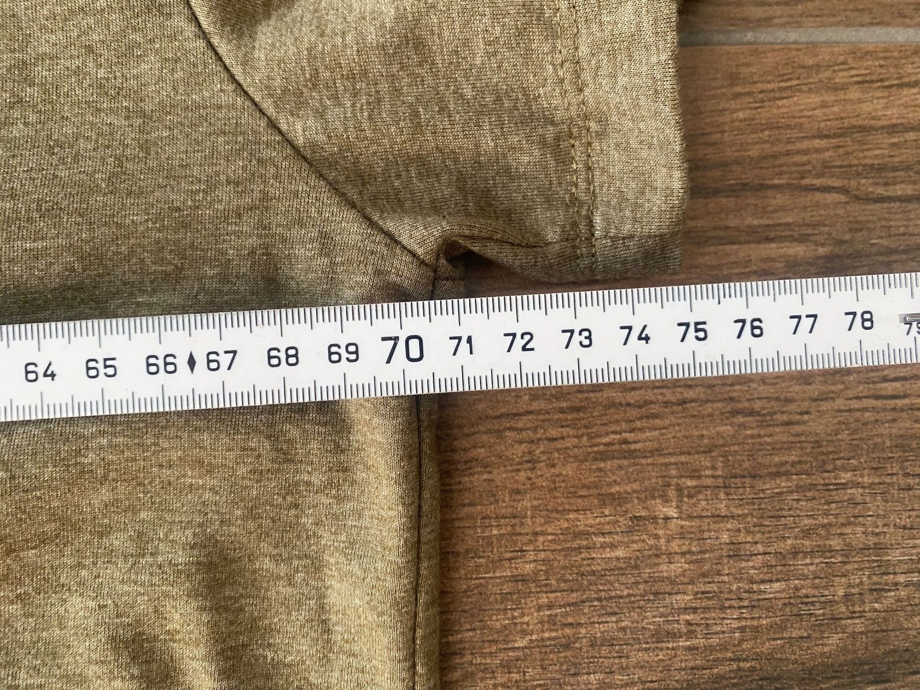 Asos T-Shirts: Asos T-Shirt oliv Gr. 52 – Gebraucht aus Pratteln von a23_j2gs 4