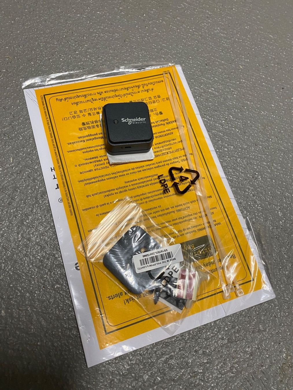 Componenti elettronici: APC NBWS100T NetBotz drahtloser Temperatursensor – Usato da Brütten venduto da Trinity_ch 3