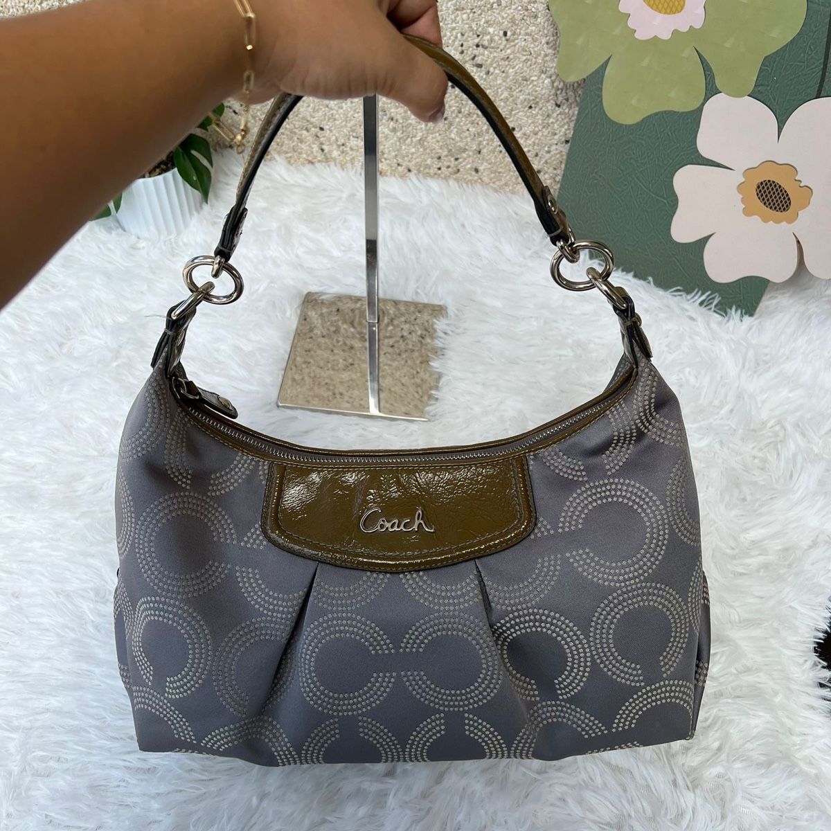 Coach Borse da donna: Wunderschöne Coach Handtasche, Grau - Top Zustand! – Nuovo (secondo la descrizione) da Eggenwil venduto da CNSRVINTAGE 2