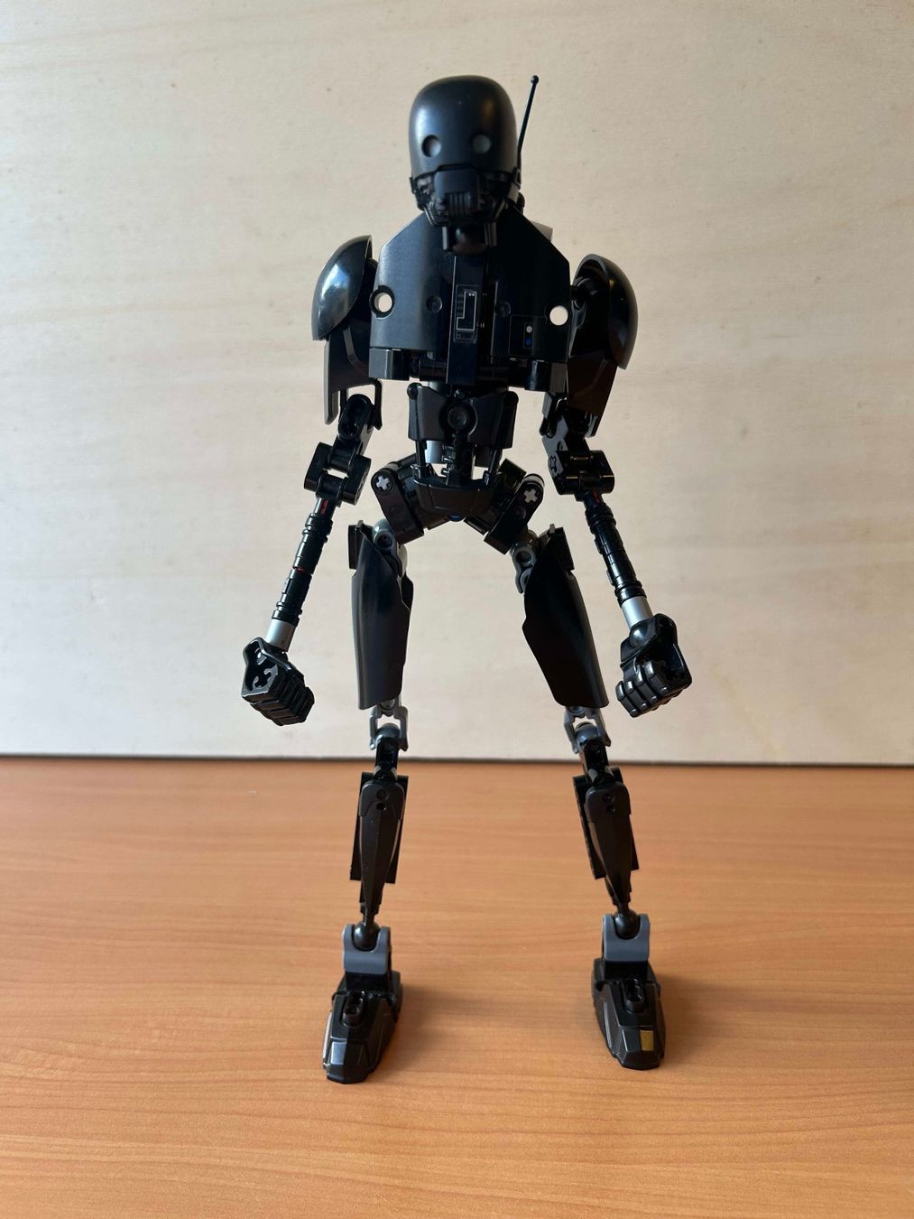 Lego Giocattoli: Star Wars Buildable Figures - LEGO 75120 - K-2SO – Usato da Massongex venduto da elcomerciante19