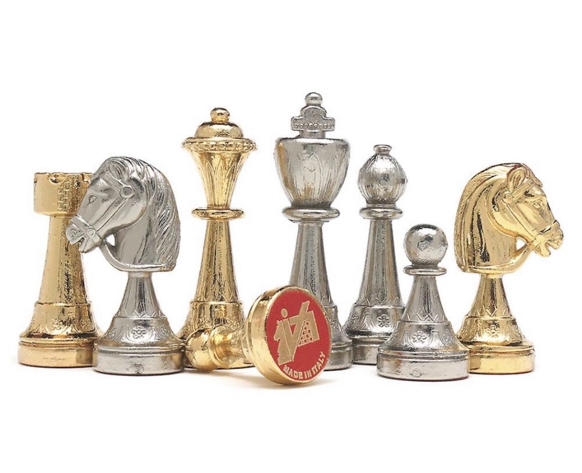 Jeux: Schachbrett inkl. Figuren – D'occasion à Zürich par dav_yb9q 3