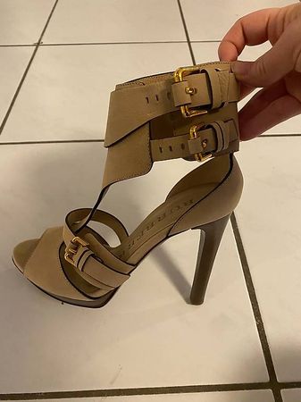 Burberry Nubuck Sandalen (Grösse 36.5)
