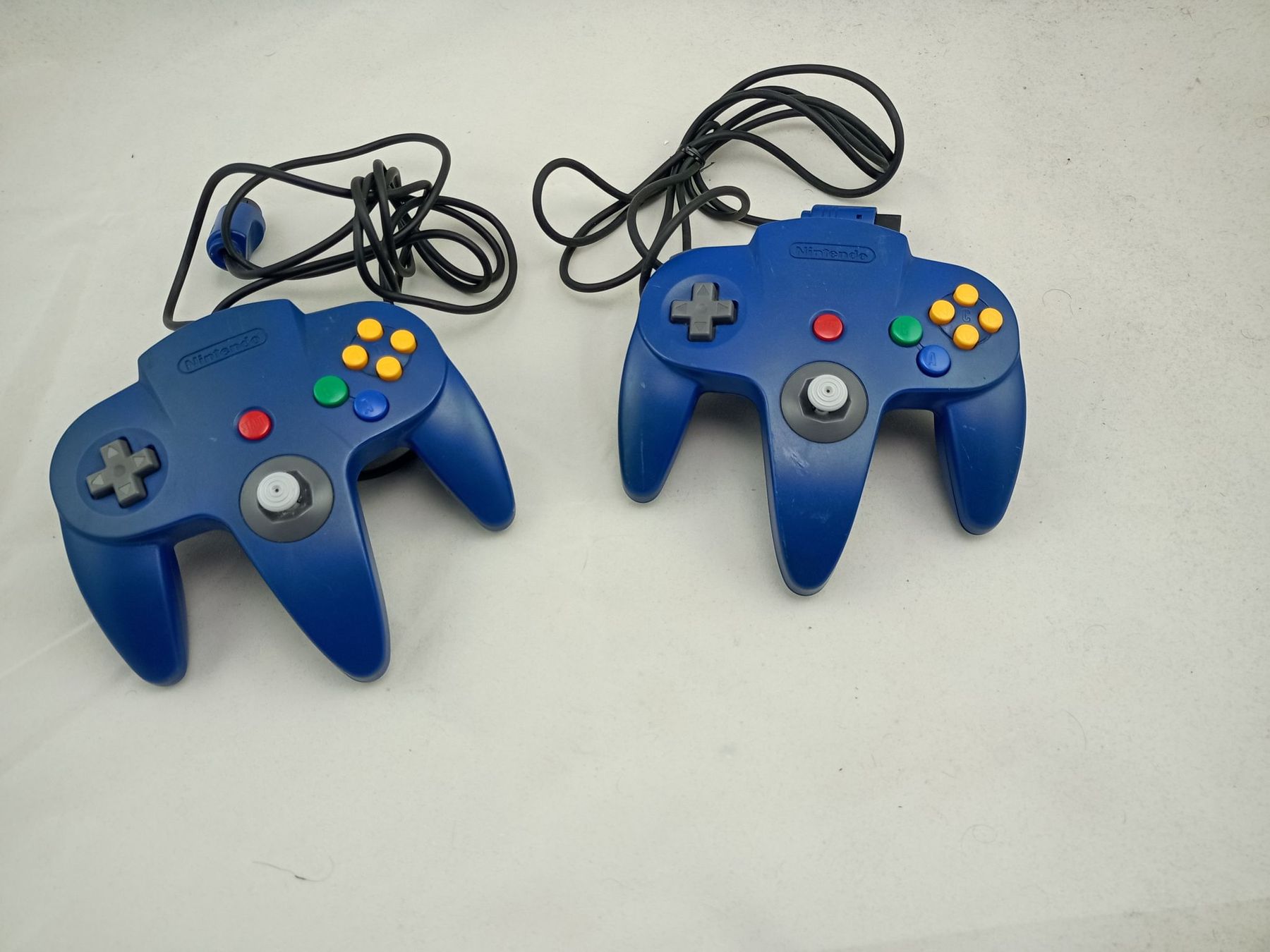 Altri accessori: N64 Original Controller (akzeptabel) – Usato da Buchs AG venduto da SellAndBuyX 2