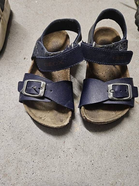 Schuhe für Jungen: Sandalen Kinder Gr. 23 – Gebraucht aus St. Gallen von RuppiX