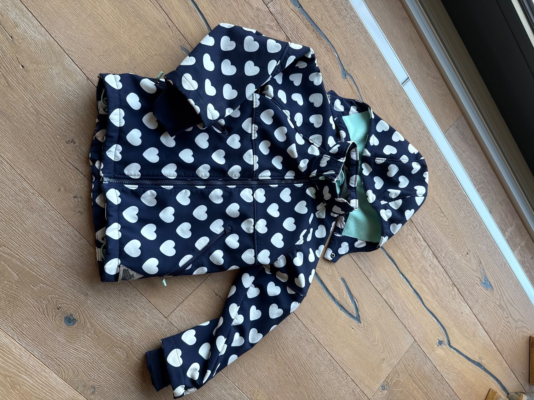 H&M Jacken & Mäntel: H&M Softshelljacke Gr. 122 – Gebraucht aus Himmelried von Dievole