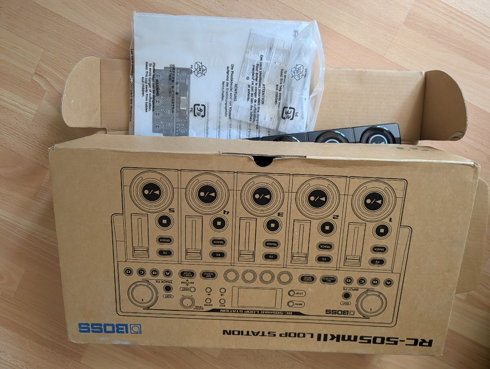 Boss Musikinstrumente: Like new BOSS RC-505mkII Loop Station - Full Set! – Neu (gemäss Beschreibung) aus Chur von aur_s5mj 1