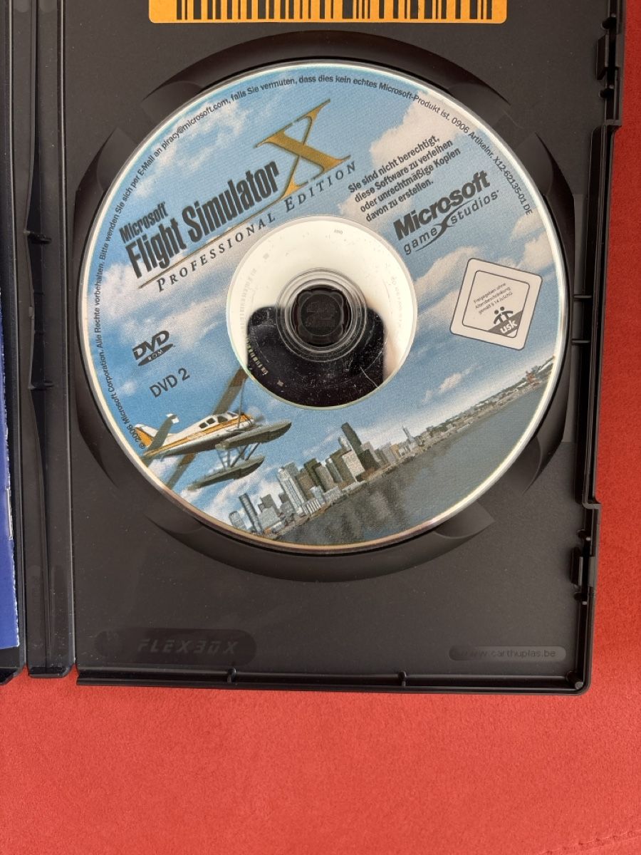 Microsoft Spiele: Microsoft Flight Simulator X Professional Edition PC – Gebraucht aus Zürich von kat_k9ry 2