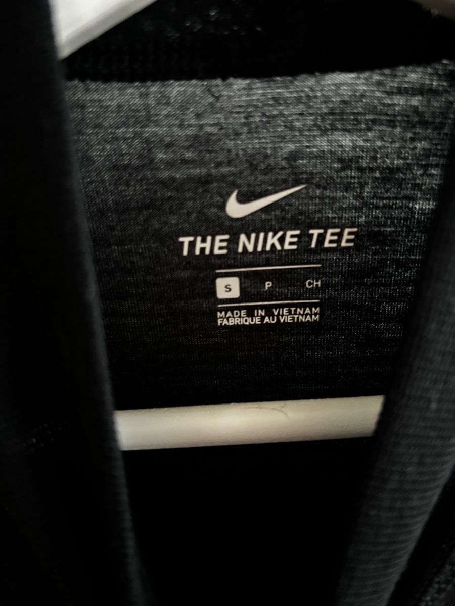 Nike Top: Nike Sporttop – Nuovo (secondo la descrizione) da Basel venduto da sop_h98w 1
