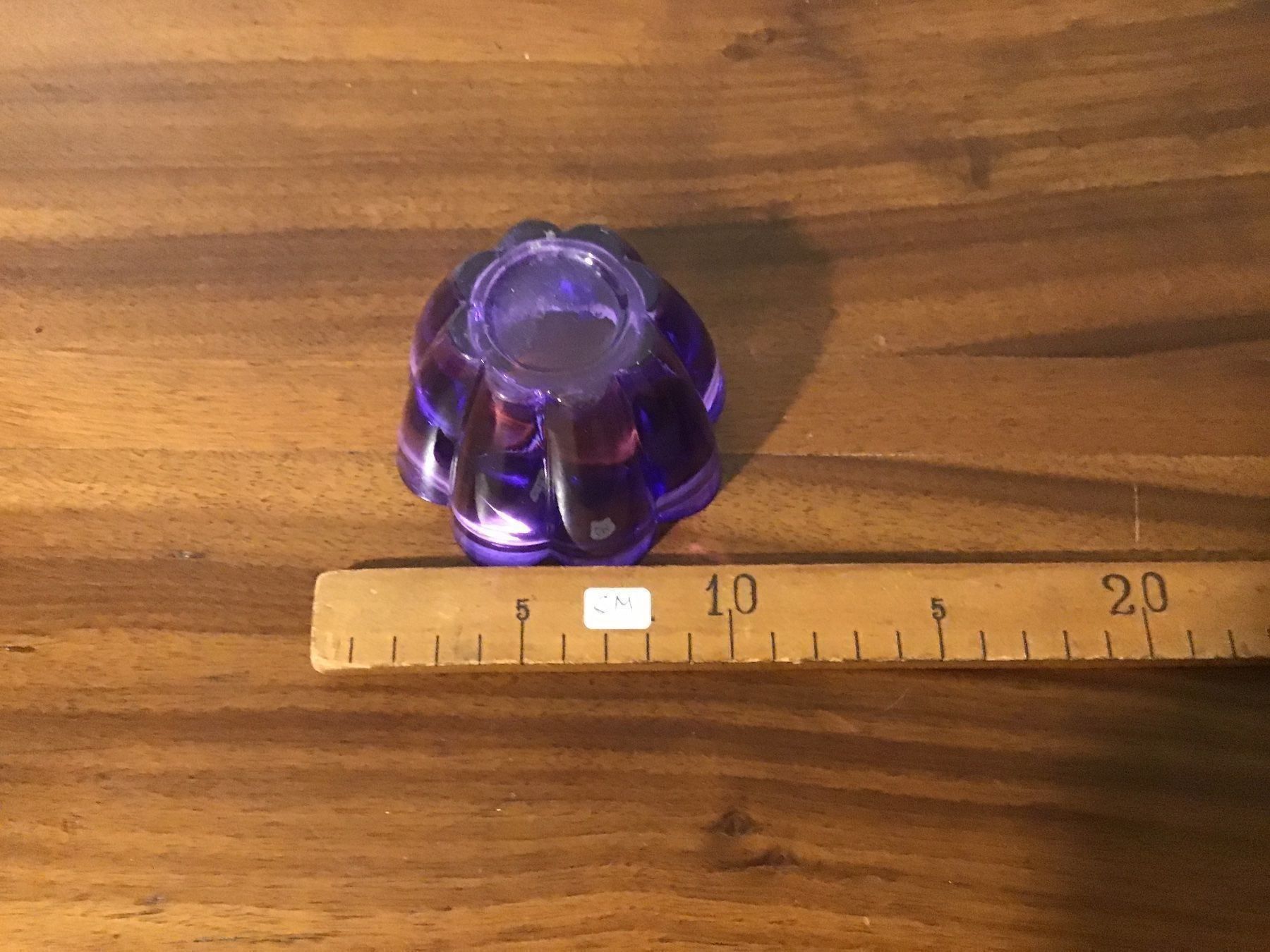 Portacandele: Teelichtlein Kerze Glass Violett – Usato da Zuerich venduto da lichti 1