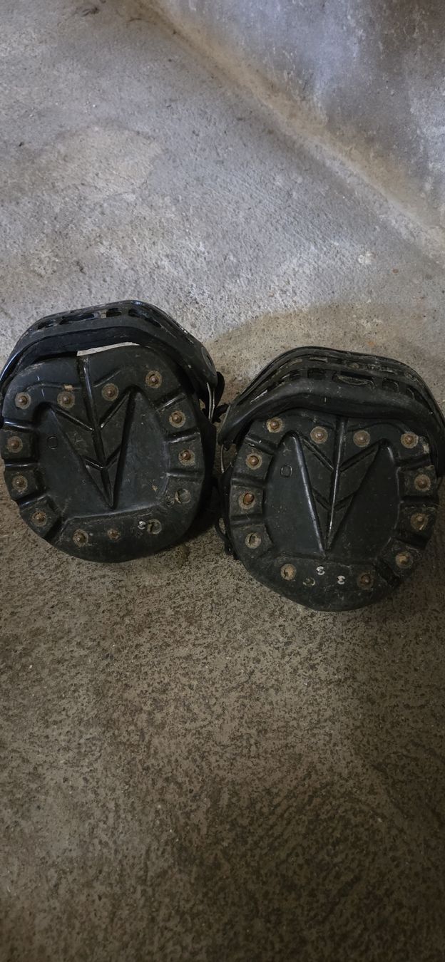 Scarpe per cavalli: Renegade mit Spikes – Usato da Zetzwil venduto da Rose050 1