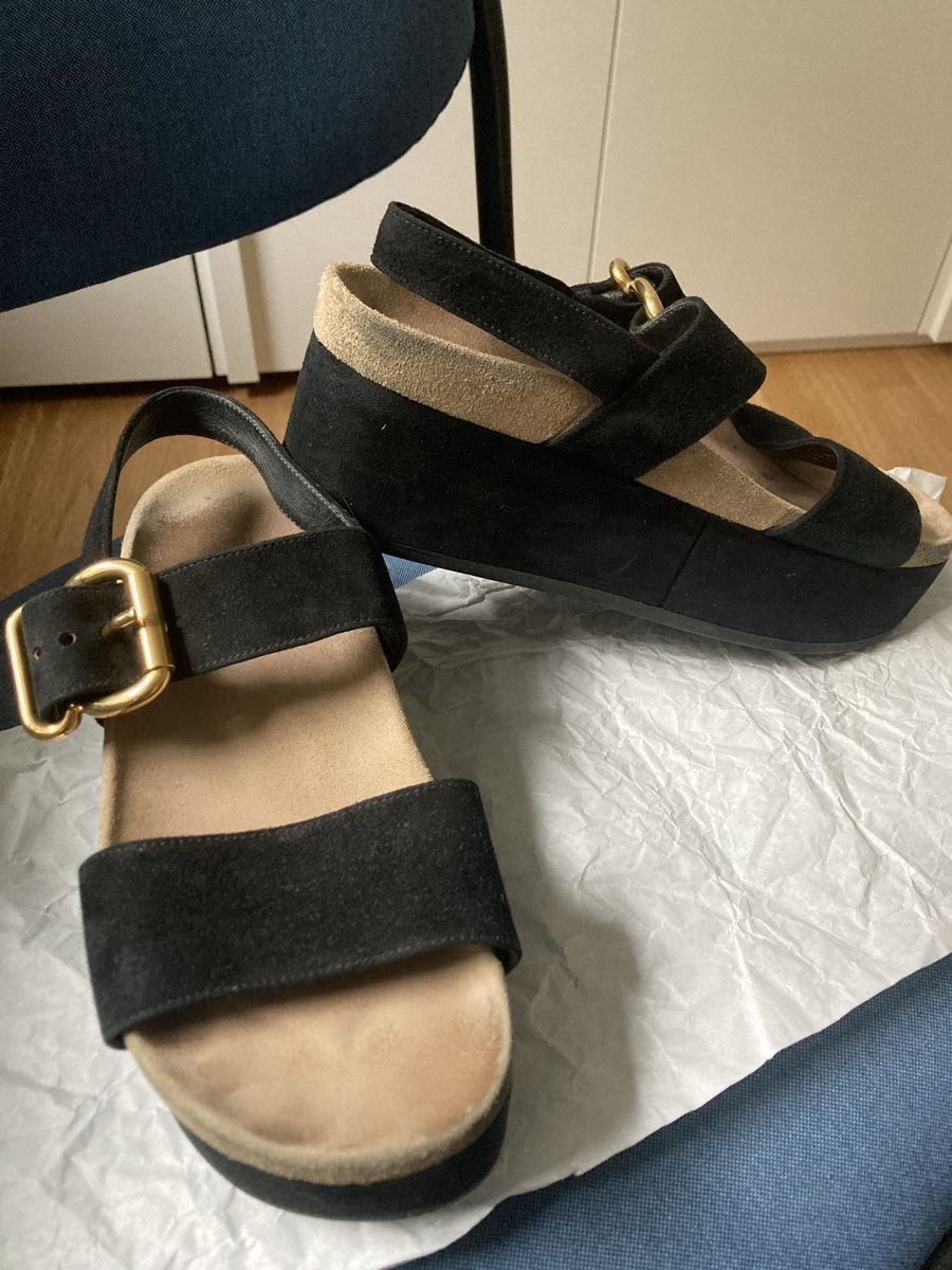 Prada Scarpe da donna: Black Prada wedge sandals, size 38 – Usato da Zürich venduto da mar_yb5j 1