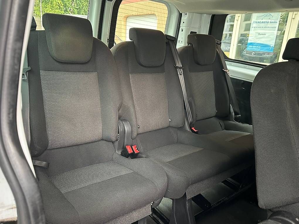 Ford Automobili: Ford Custom Mit 9 Sitzen – Usato da Zürich venduto da suga30 1