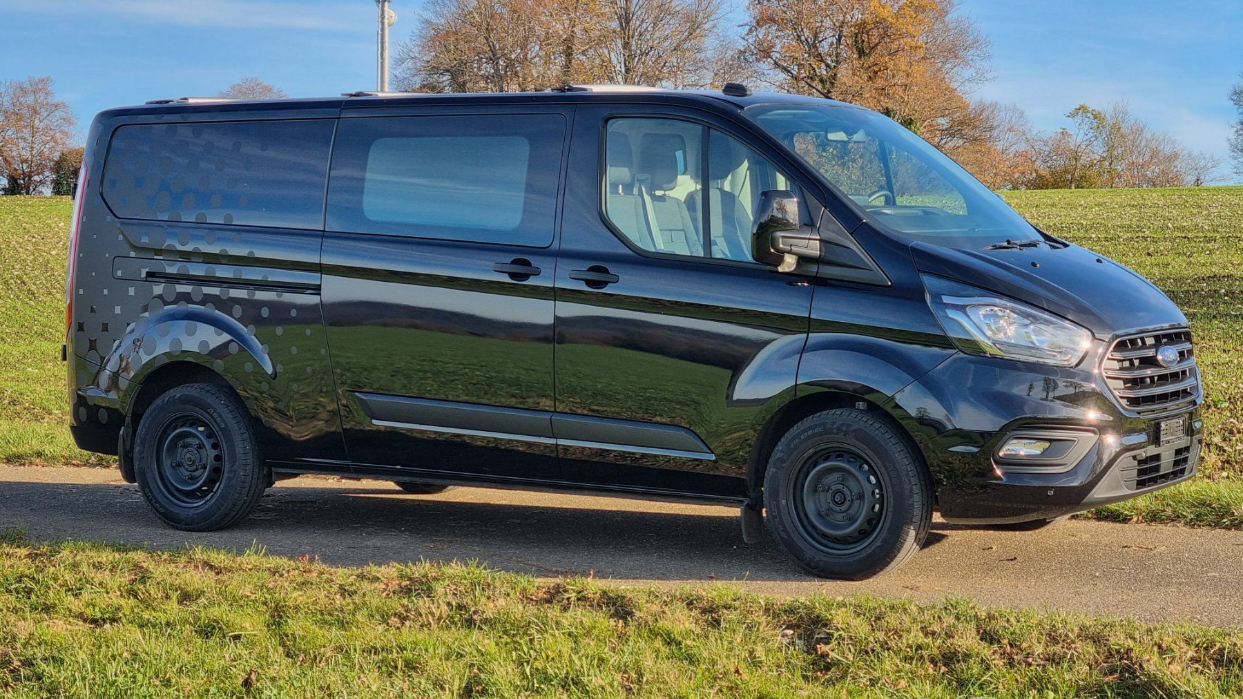 Ford Nutzfahrzeuge: Ford Transit Custom 320 L2 Trend – Gebraucht aus Wahlen von Veani 1