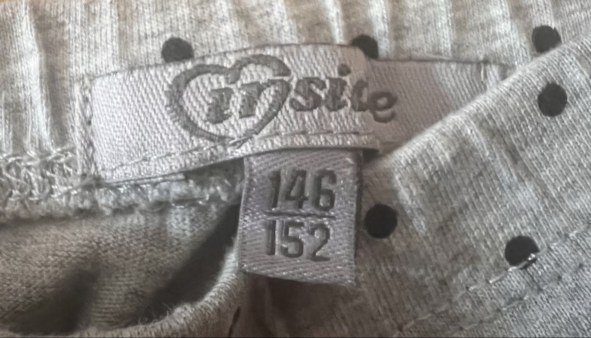 Tute: Combishort- taille 146-152 – Usato da Neuchatel venduto da Melelienzlau 1