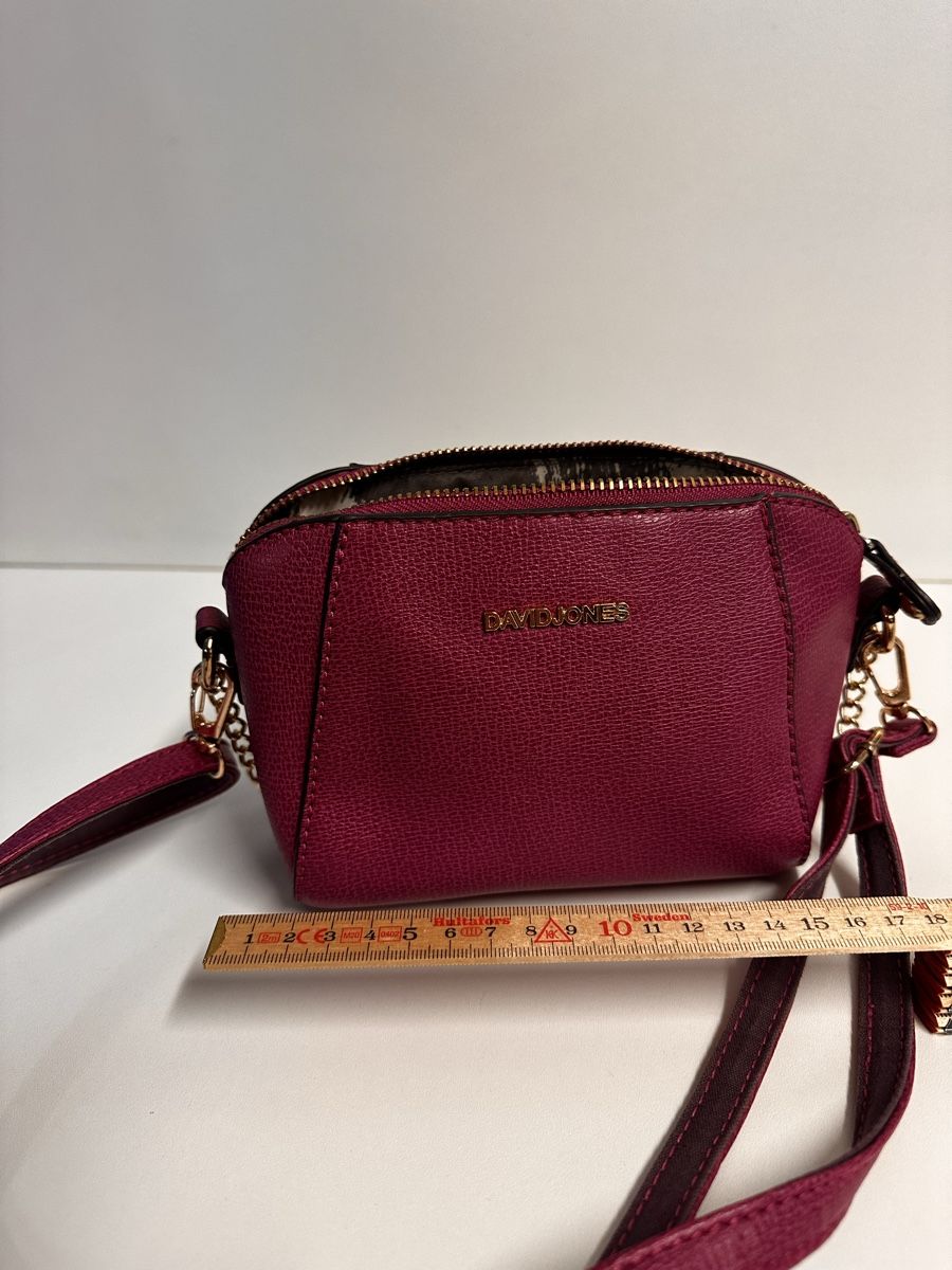 David Jones Borse: David Jones Handtasche, beere, neuwertig, klein – Nuovo (secondo la descrizione) da Oberurnen venduto da jasmin2fel