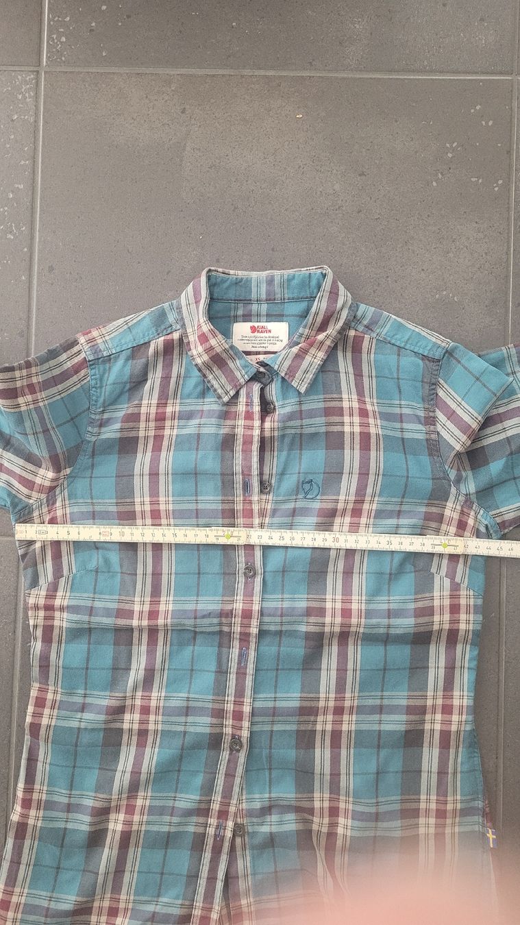 Fjällräven Blusen: FJÄLL RÄVEN Hemd XS – Gebraucht aus Rheinfelden von DHS 1