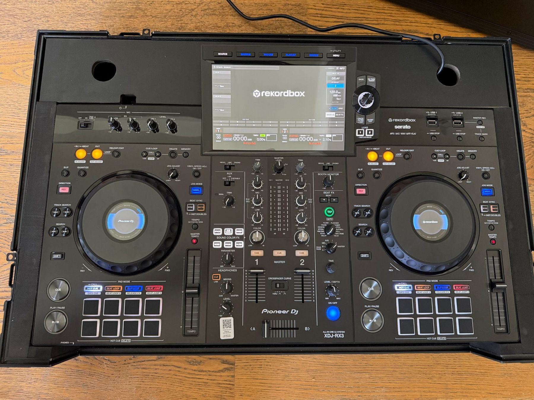 Pioneer Mischpulte: Pioneer XDJ RX3 Controller & Pioneer DJ Flightcase – Neu (gemäss Beschreibung) aus Gachnang von JohnnyBeGood88 6