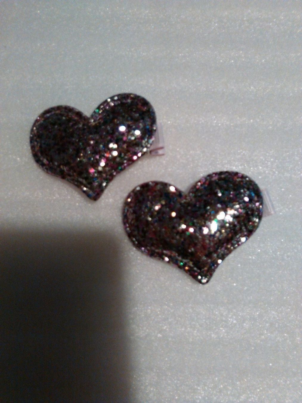Accessori per capelli: HAARKLIPS 2 herzen,mit mehrere farben – Nuovo (secondo la descrizione) da Basel venduto da bijoutrie_4 4