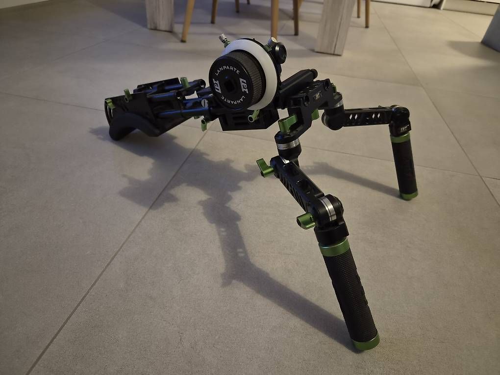 Videocamere: Lanparte Shoulder Rig + Follow Focus – Usato da Villars-sur-Glâne venduto da scala-x 4