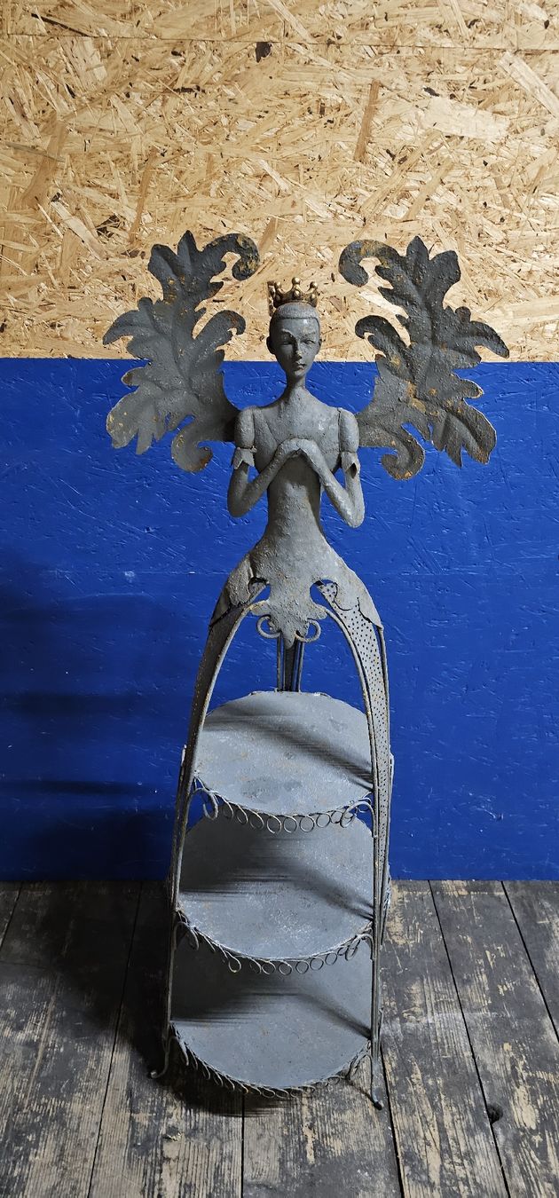 Tutte le decorazioni: Etagère Engel aus Metall – Nuovo (secondo la descrizione) da Benzenschwil venduto da Ginymaus