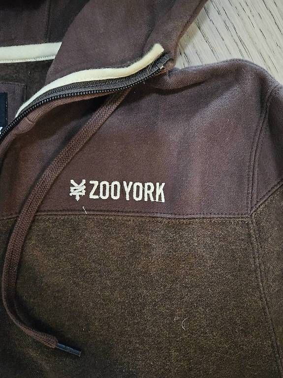 Maglioni & Felpe: jaquette zoo York – Usato da Founex venduto da Ana_2412 1