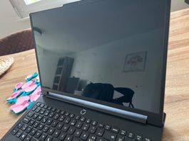 Lenovo Legion Pro 7 16IAX10H – RTX 5080 16GB / 64GB RAM /1TB