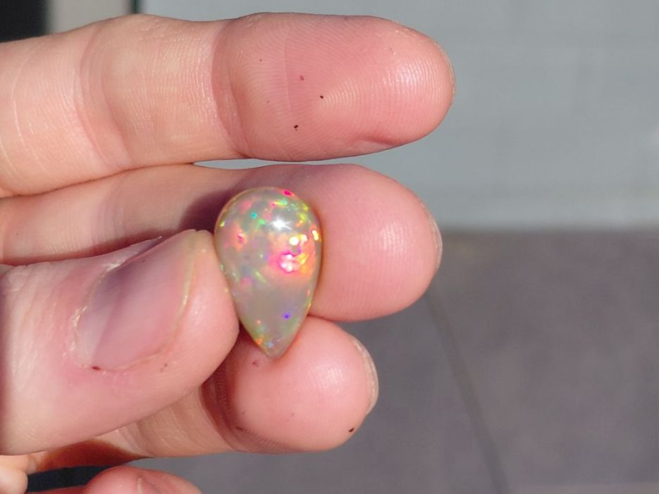 Pietre preziose: Sublime Welo Opal Top Cutting – Usato da Bévilard venduto da Yougems 5