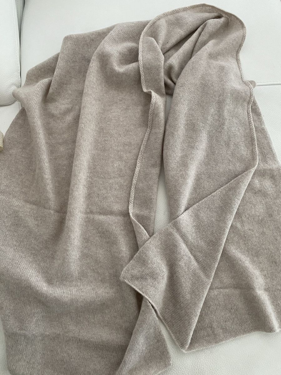 Foulard & Sciarpe: Kaschmir Schal 🌸 – Usato da Opfikon venduto da Luis144 1