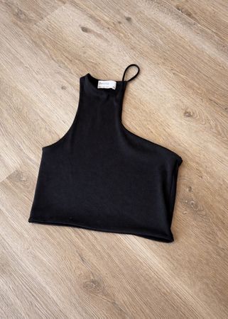 Top Bershka noir sans manche taille XS