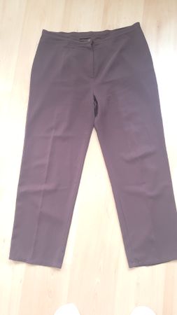 Damenhose Grösse 52, kastanienbraun