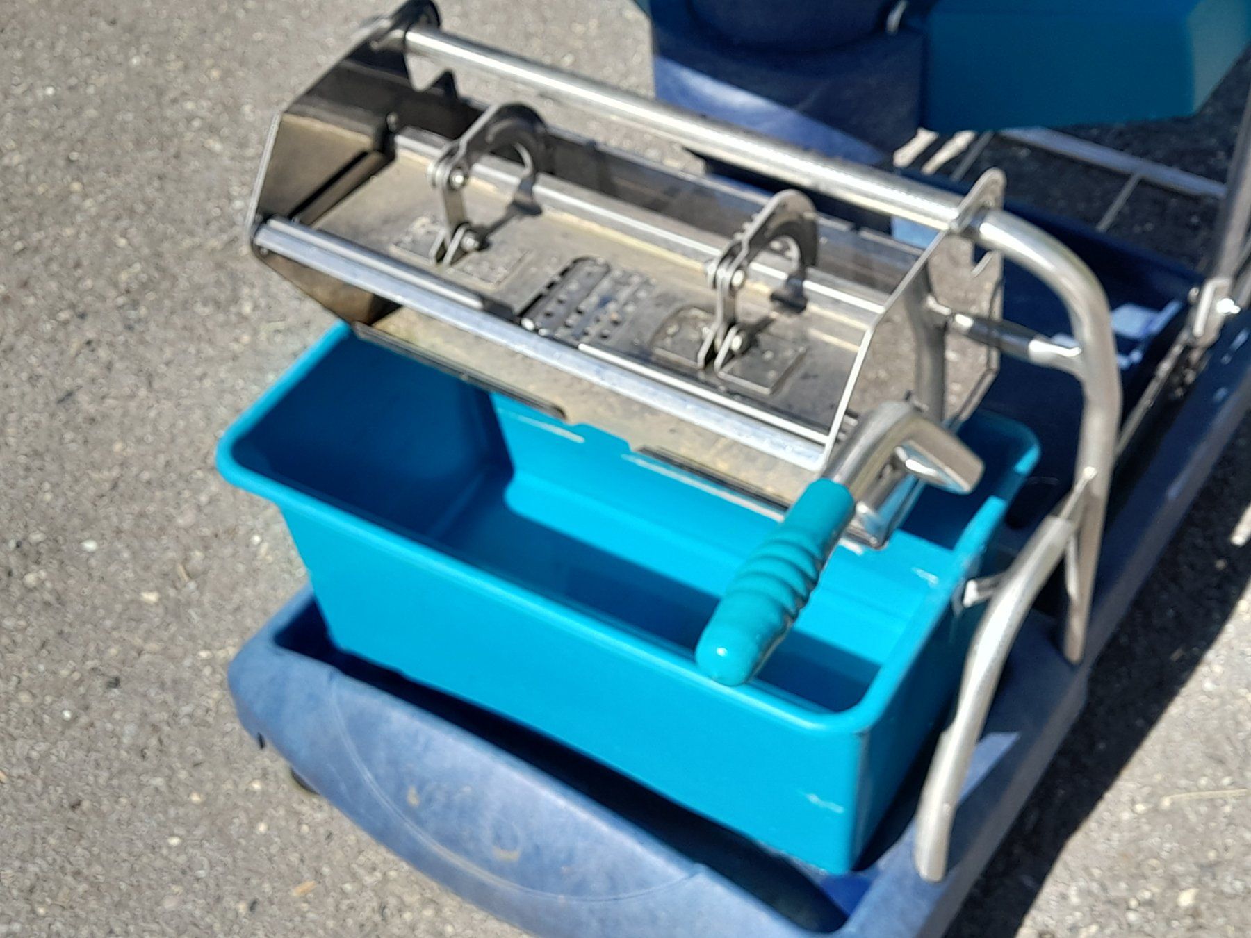 Wetrok Nettoyage & Hygiène: Wetrok Profi-Reinigungsgerät – D'occasion à Aeschi b.Spiez par 52_wochen 4