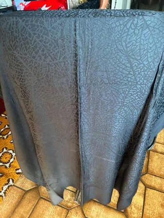 PASHMINA NOIRE MOTIF FLORAL-