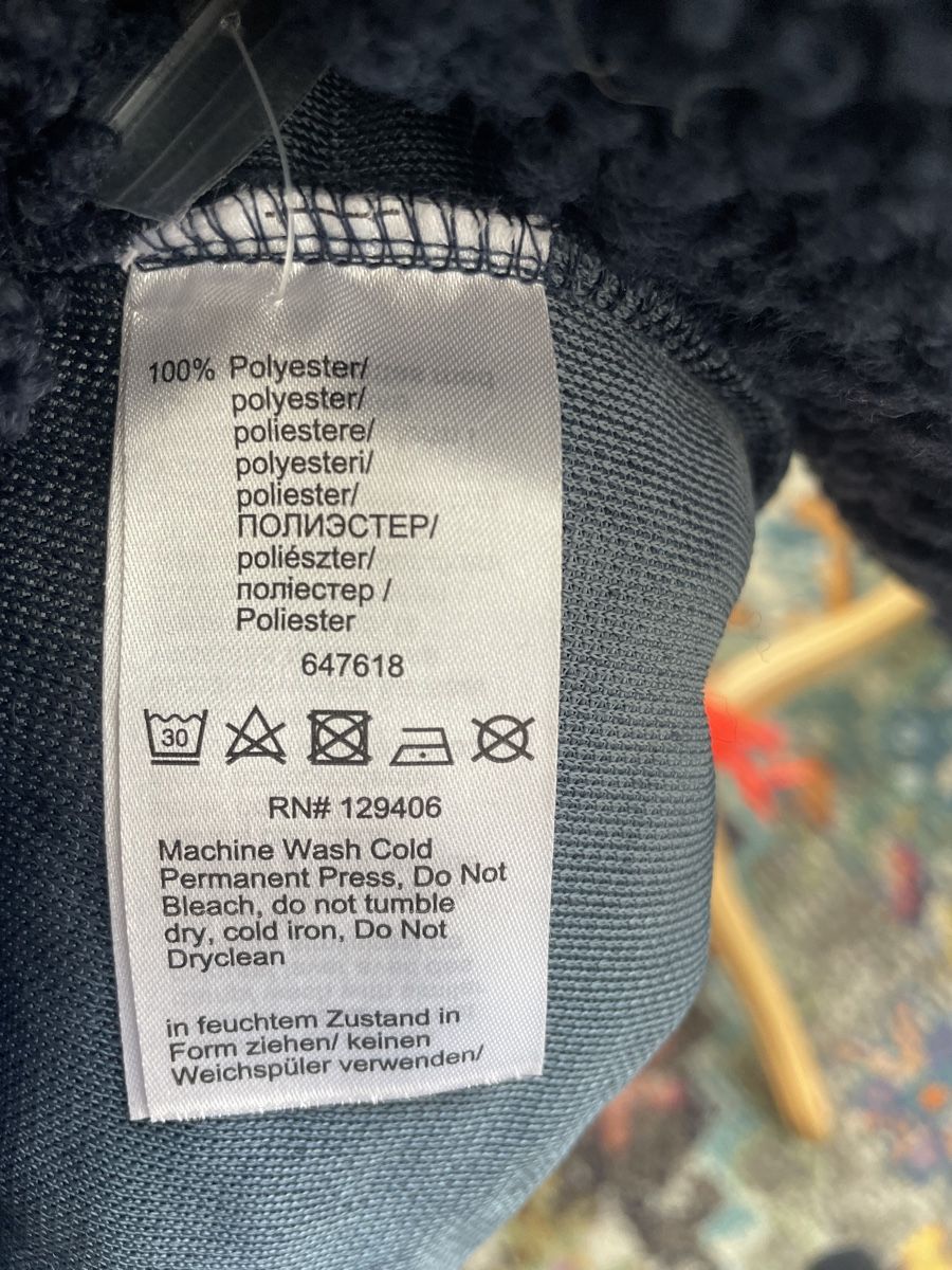 Maglioni & Felpe: Pullover/ Plüsch / Jacke – Usato da Rorschacherberg venduto da chetan01 6