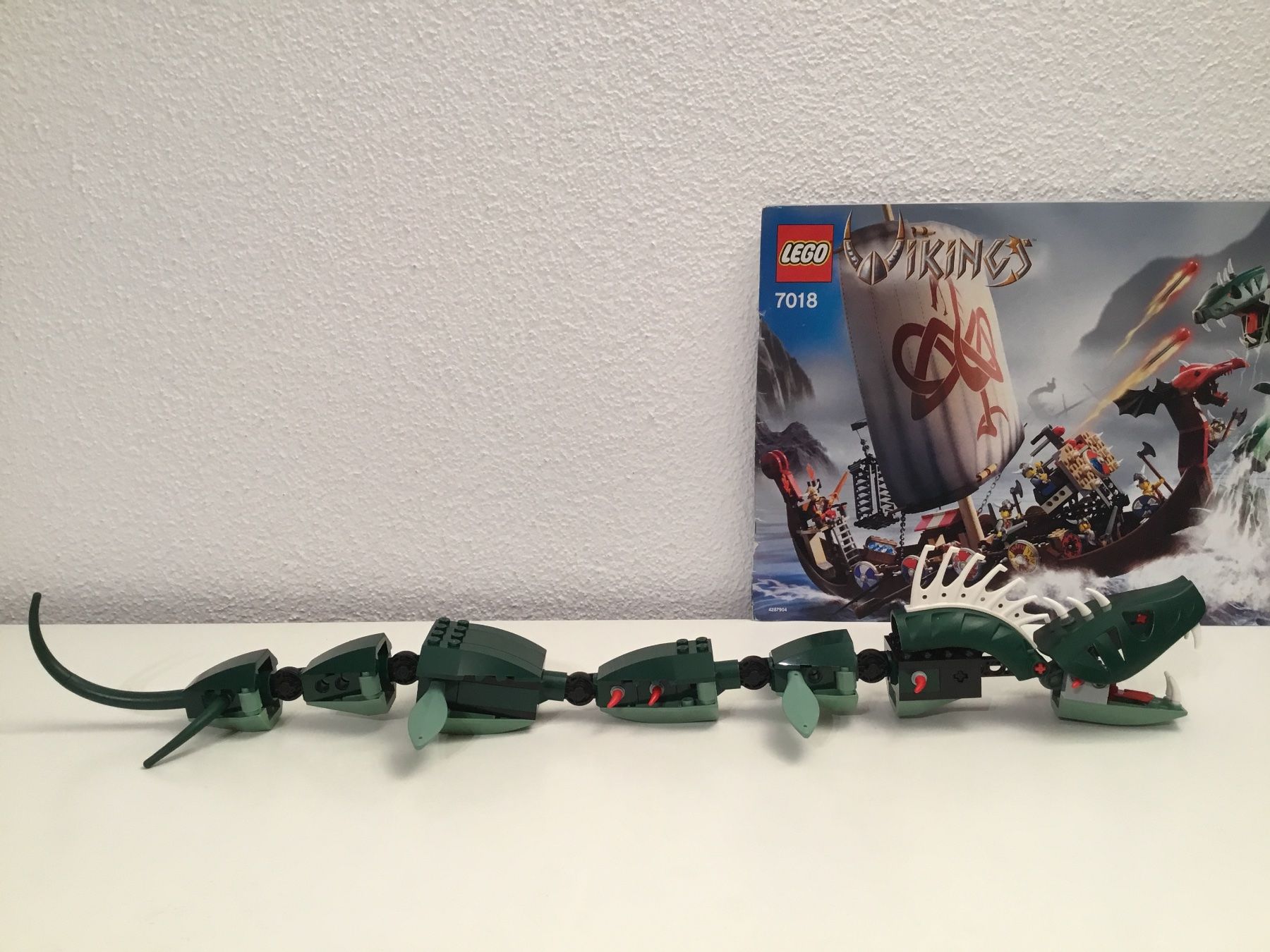 Lego Kit di costruzioni: Lego Vikings Viking Ship challenges the Midgard Serpent 7018 – Usato da Willisau venduto da BettyBond 9