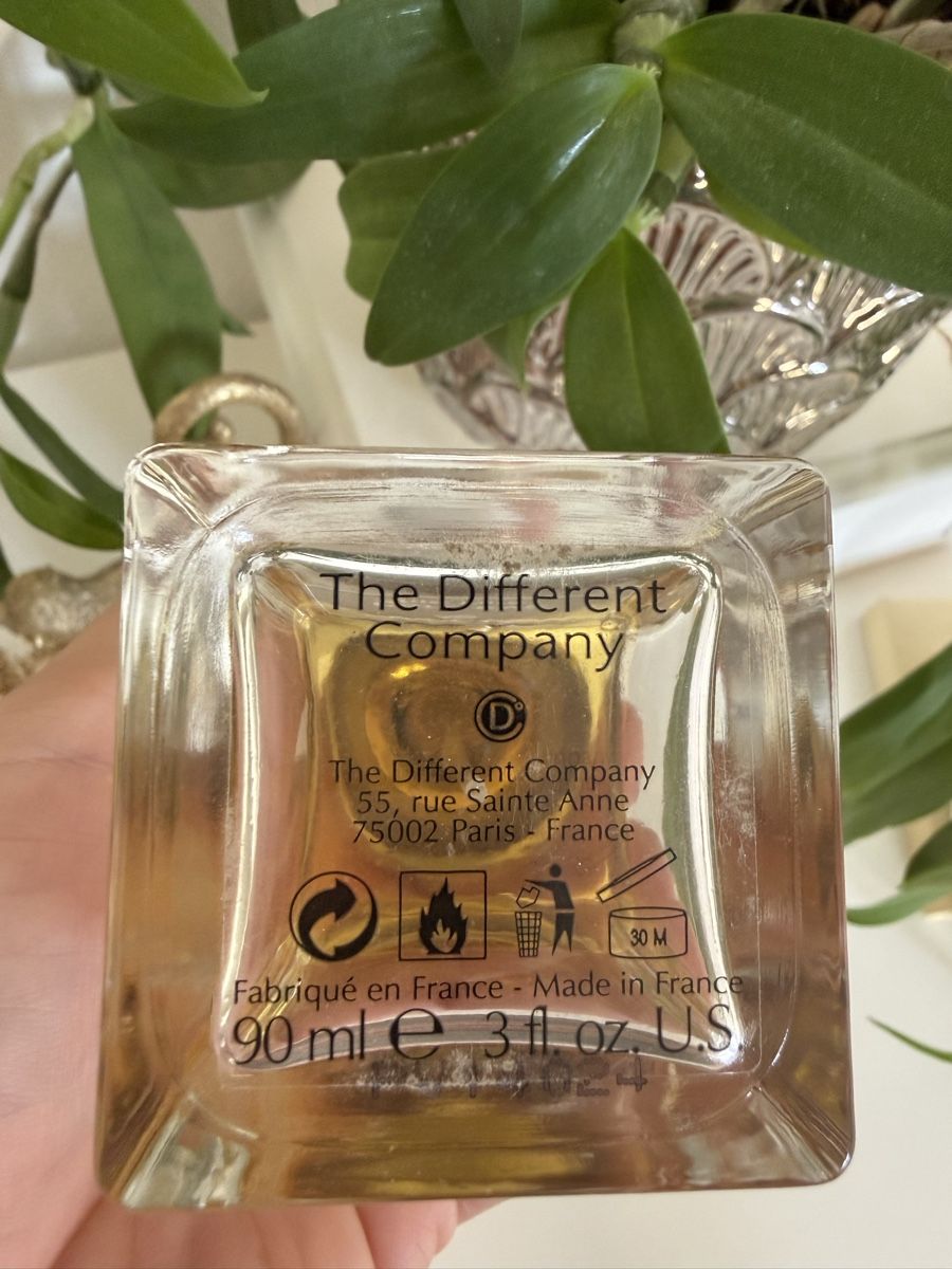 Profumi & Eau de Toilette: The Different Company Pure Eve, Eau de Parfum – Usato da Zürich venduto da parmiggiano 1