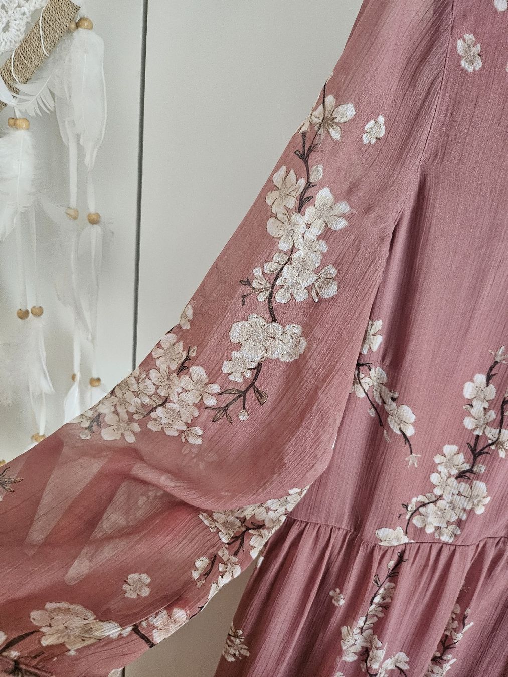 Vero Moda Kleider: Kleid Vero Moda mit Kirschblüten gr.L prune – Gebraucht aus Allschwil von na.wi.90 3