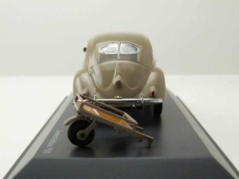 Volkswagen Modellini d'auto: VW Käfer "Bretzelkäfer" 1946-1953 beige mit Auto Porter – Nuovo e nell'imballaggio originale da Gerlafingen venduto da espero88 5