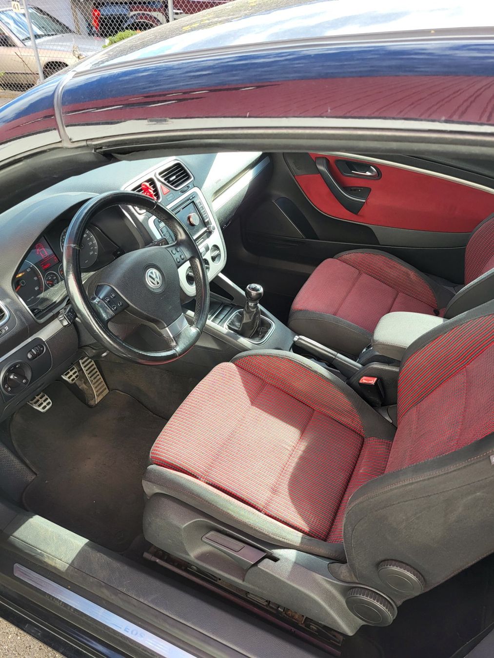 VW Automobili: VW Eos – Difettoso da Sevelen venduto da pho_p8dt 8
