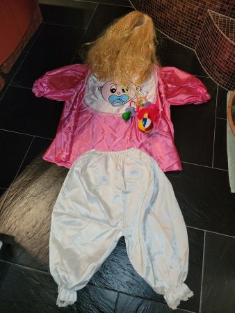 Top! FASNACHTS-KLEID Baby Latz Schnuller Perrücke, neuwertig