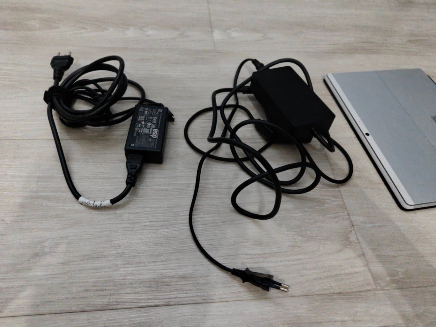 Microsoft Notebooks: Microsoft Surface Pro 8 inkl. Dockingstation – Gebraucht aus Egerkingen von Niceli1 3