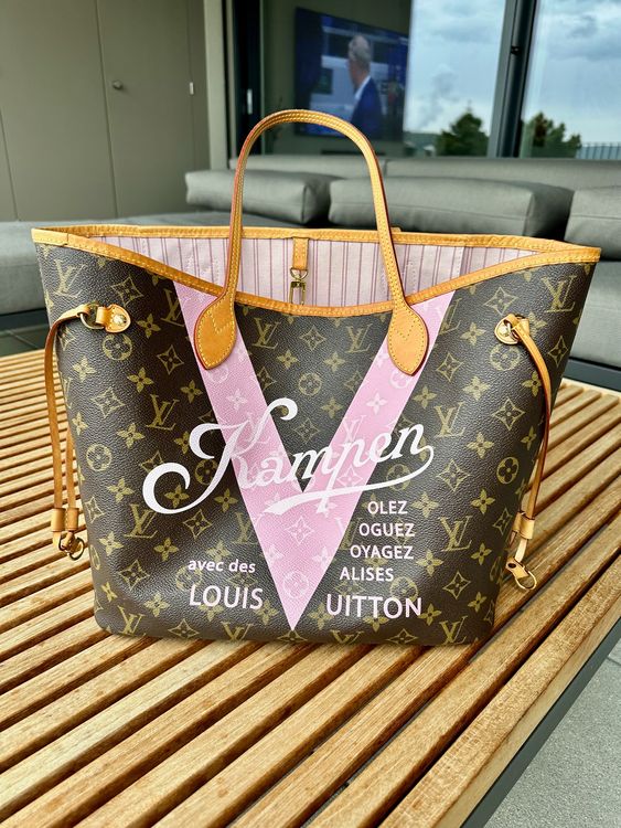 Louis Vuitton: Ritterschlag: Kampen hat eine Vuitton-Tasche